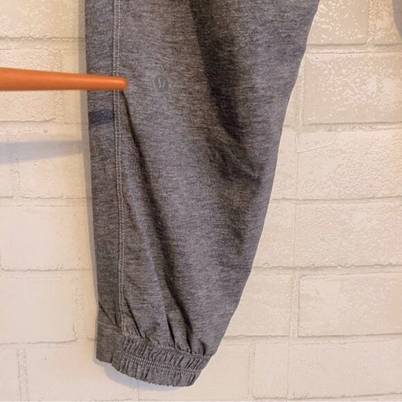 Lululemon Coal Grey & go Keepsake Studio Jogger Tech Pants sz 4 - Picture 6 of 16